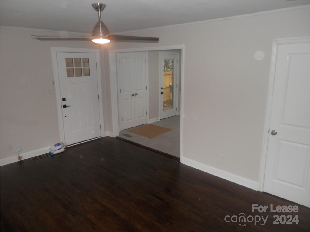 1643 Academy Street - Photo 17