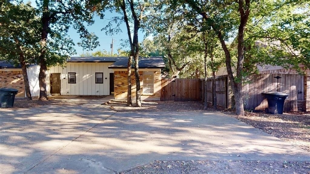 916 Navarro Drive - Photo 28