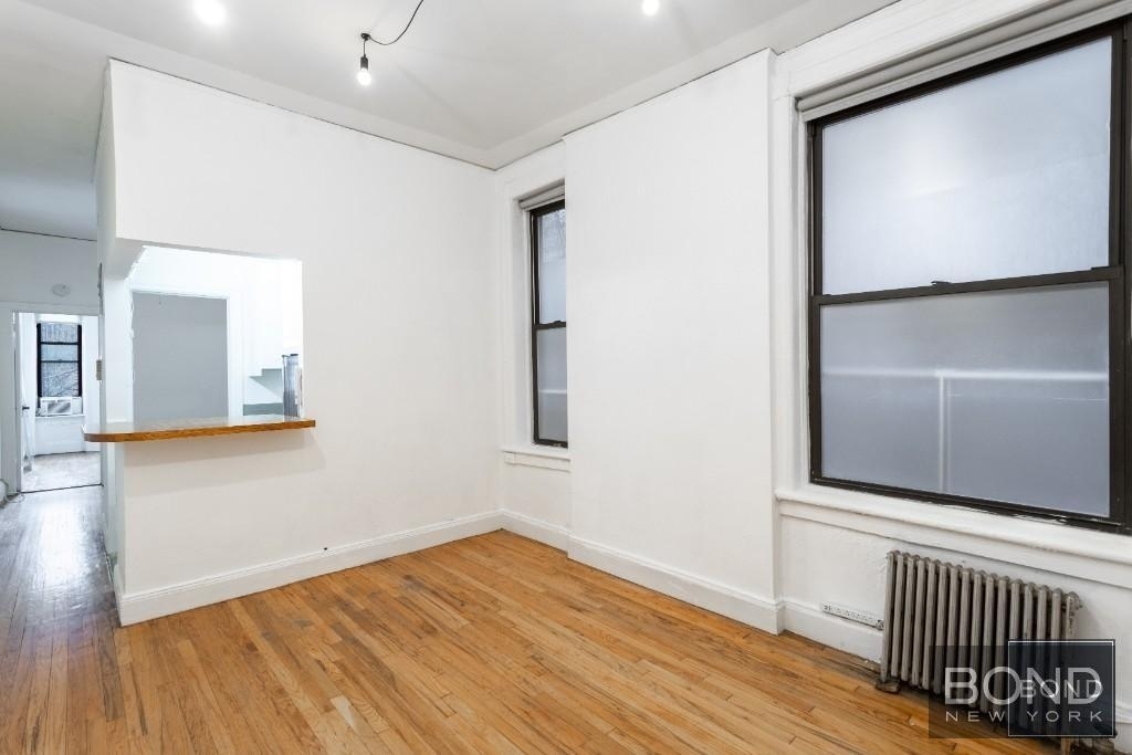 855 Ninth Avenue - Photo 3