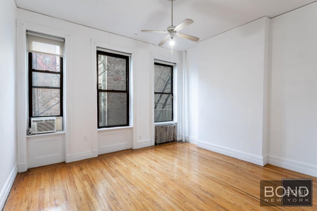 855 Ninth Avenue - Photo 0