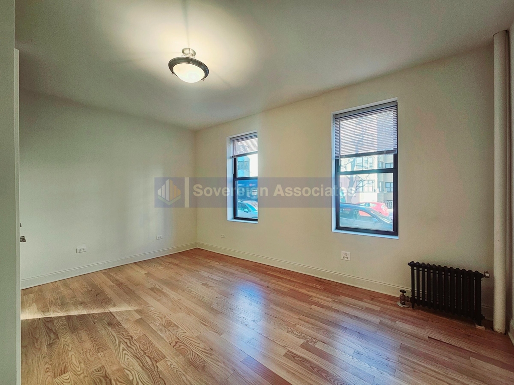 615 Fort Washington Avenue - Photo 3