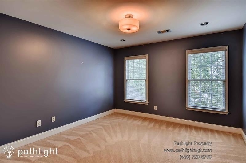 350 Stayman Park - Photo 5