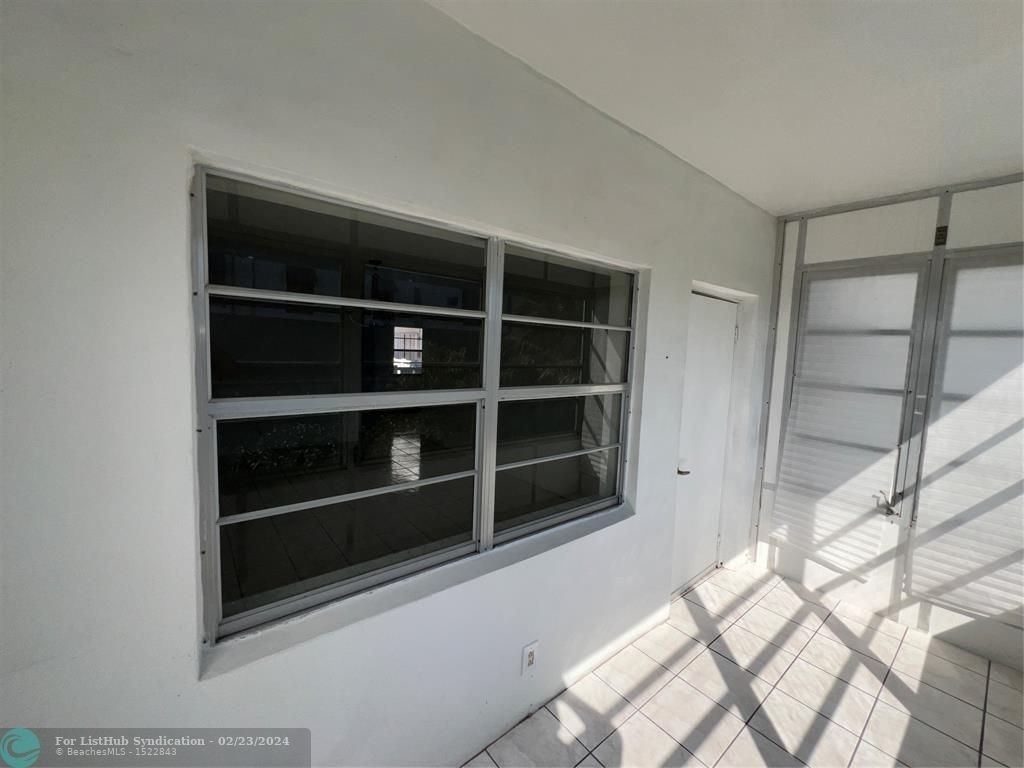 1310 Nw 43rd Avenue - Photo 18