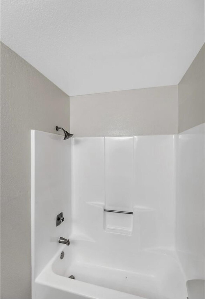 2812 N Auburn Court - Photo 7