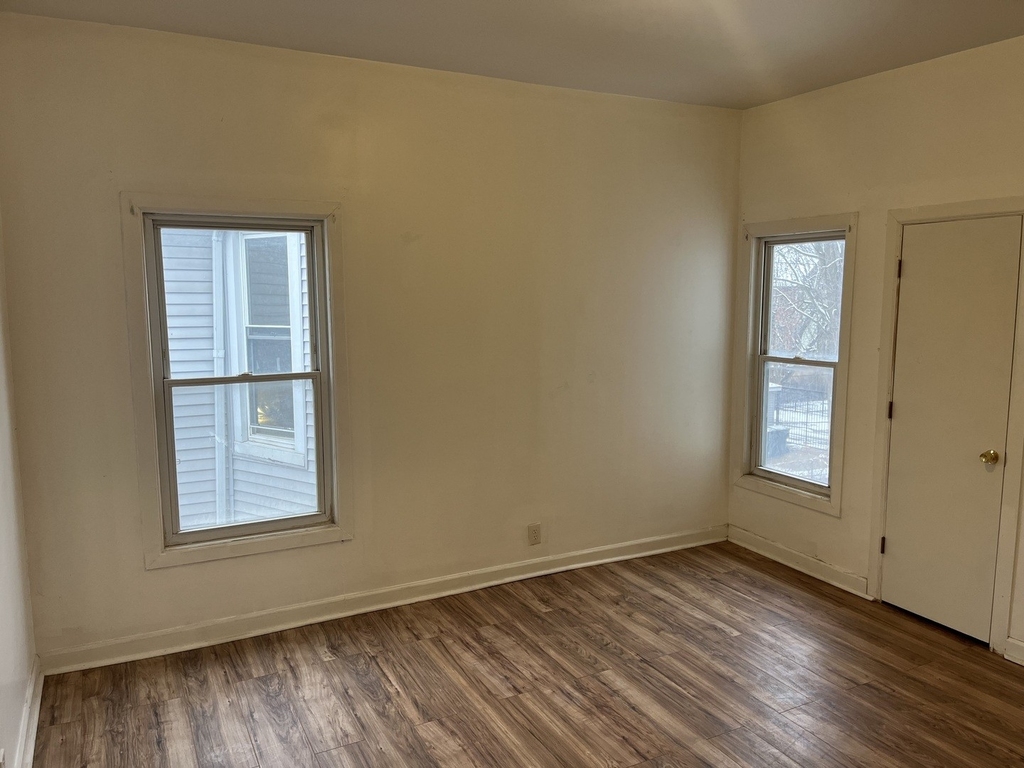 414 W Englewood Avenue - Photo 1