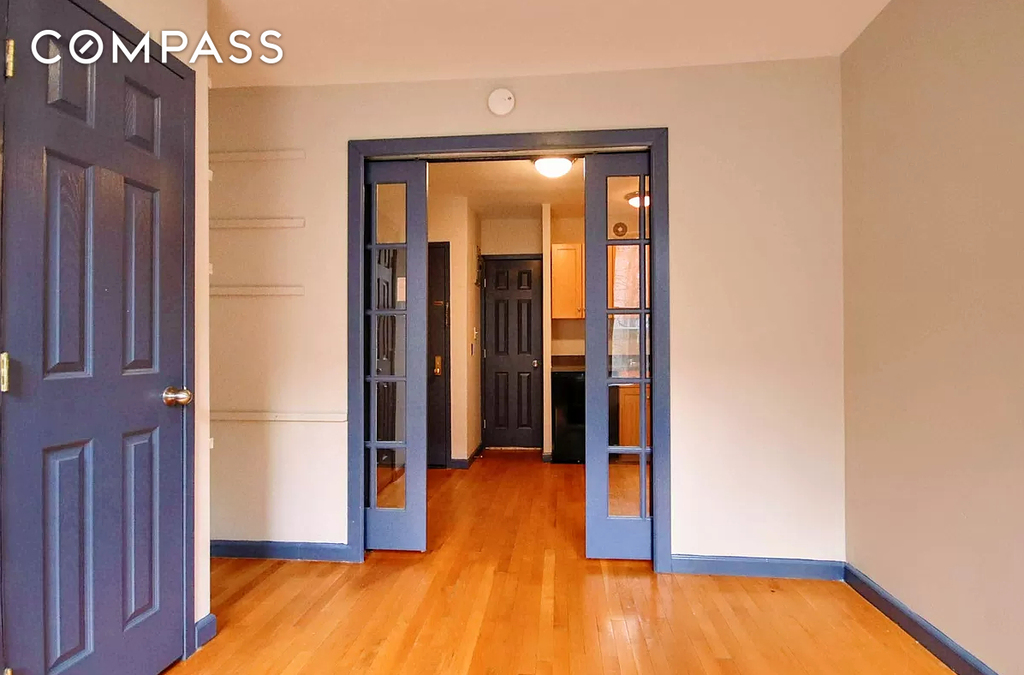 516 East 5th Street - Photo 2