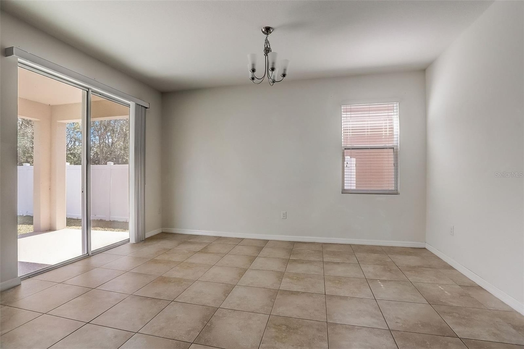 11406 Warren Oaks Place - Photo 12