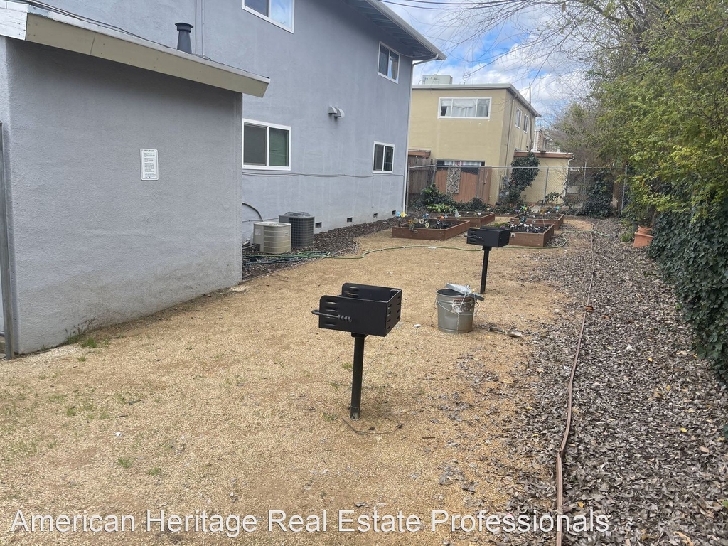 2723 El Parque Circle Unit B - Photo 11