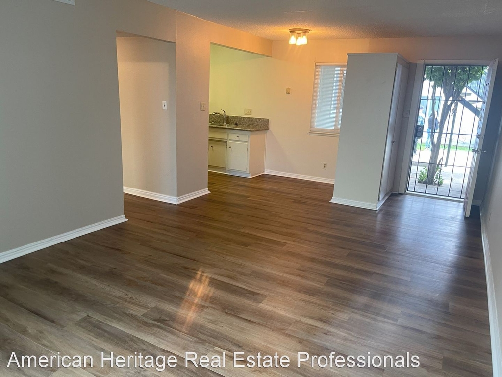 2723 El Parque Circle Unit B - Photo 3