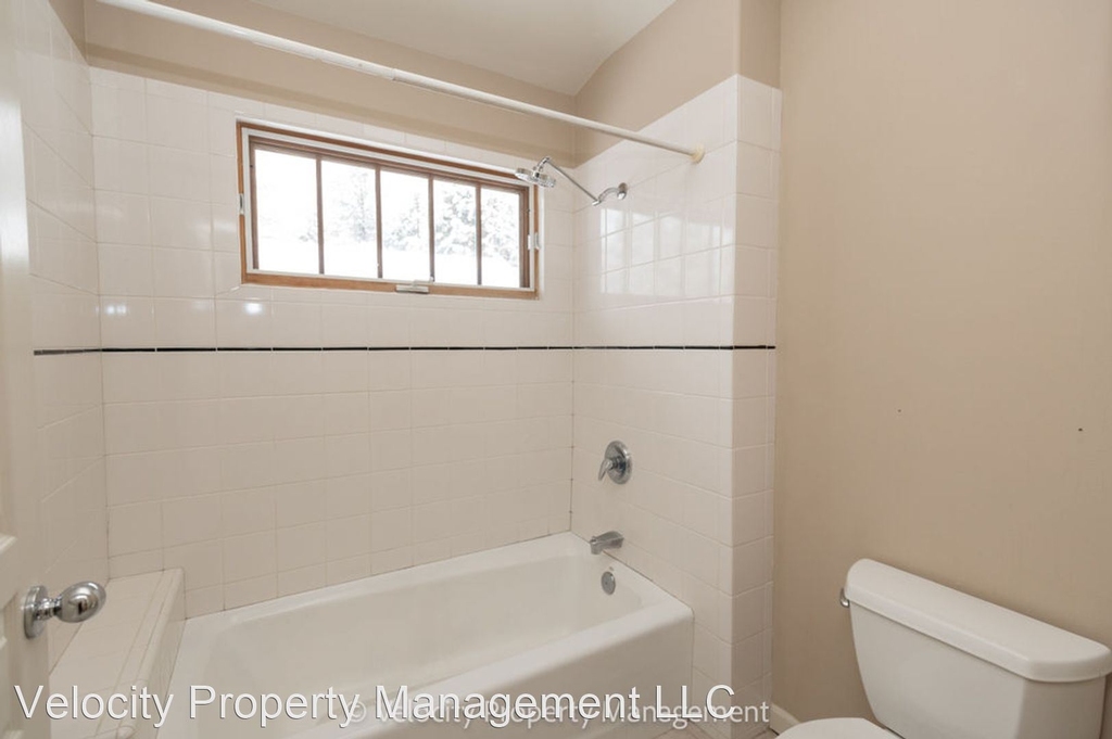 1759 Sw Forest Ridge Ave. - Photo 8