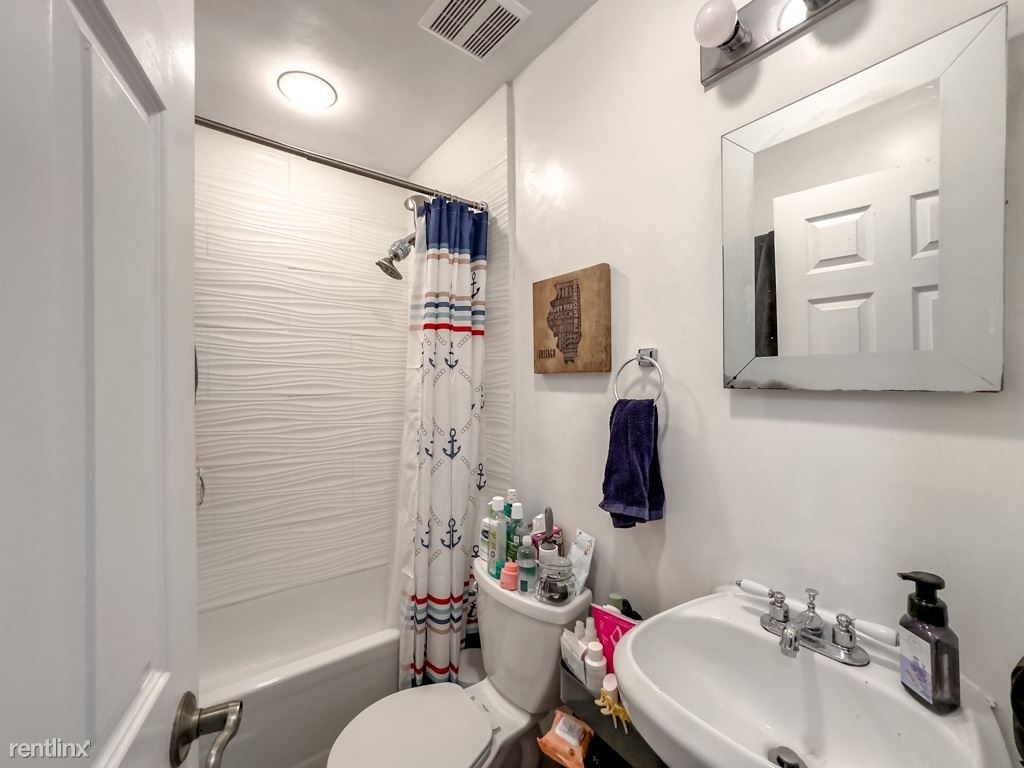 3245 N. Lakewood, Unit 5 - Photo 11