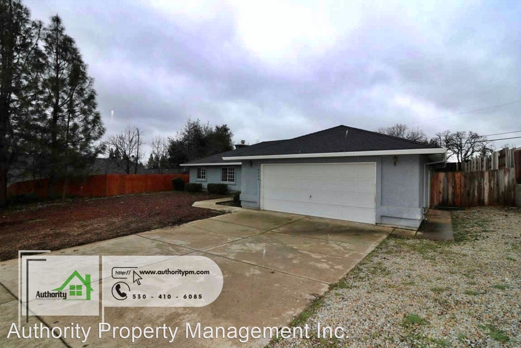 4994 Tralee Ln - Photo 0