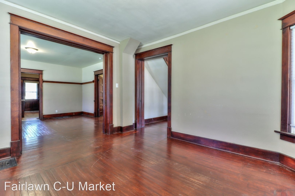 210 E Park St - Photo 7