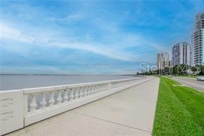 3325 Bayshore Boulevard - Photo 2