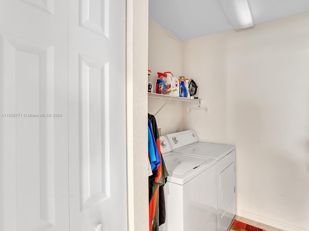 2022 Sw 176th Ave - Photo 32