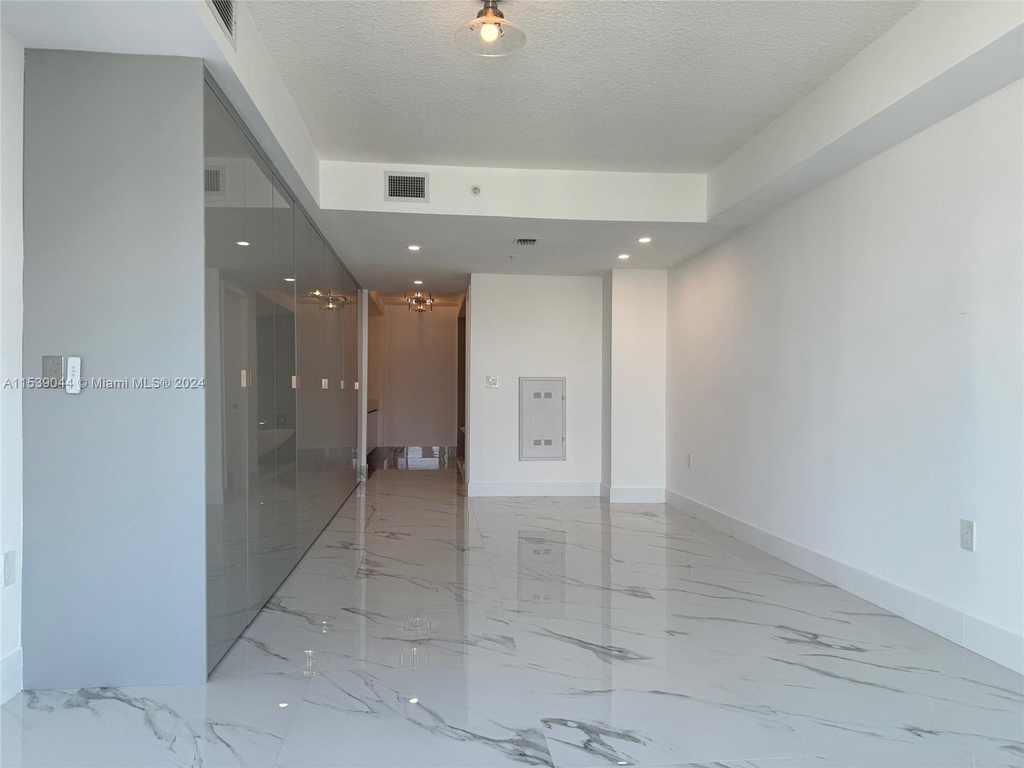 330 Sunny Isles Blvd - Photo 14