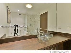 5255 Collins Ave - Photo 14