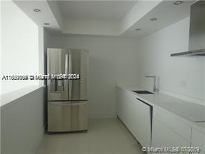 19380 Collins Ave - Photo 2