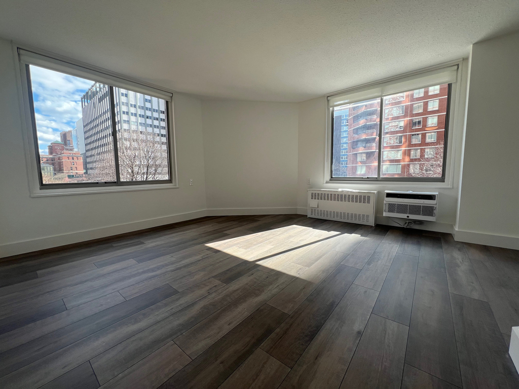 520 2nd ave — Listing History and Nearby Rentals