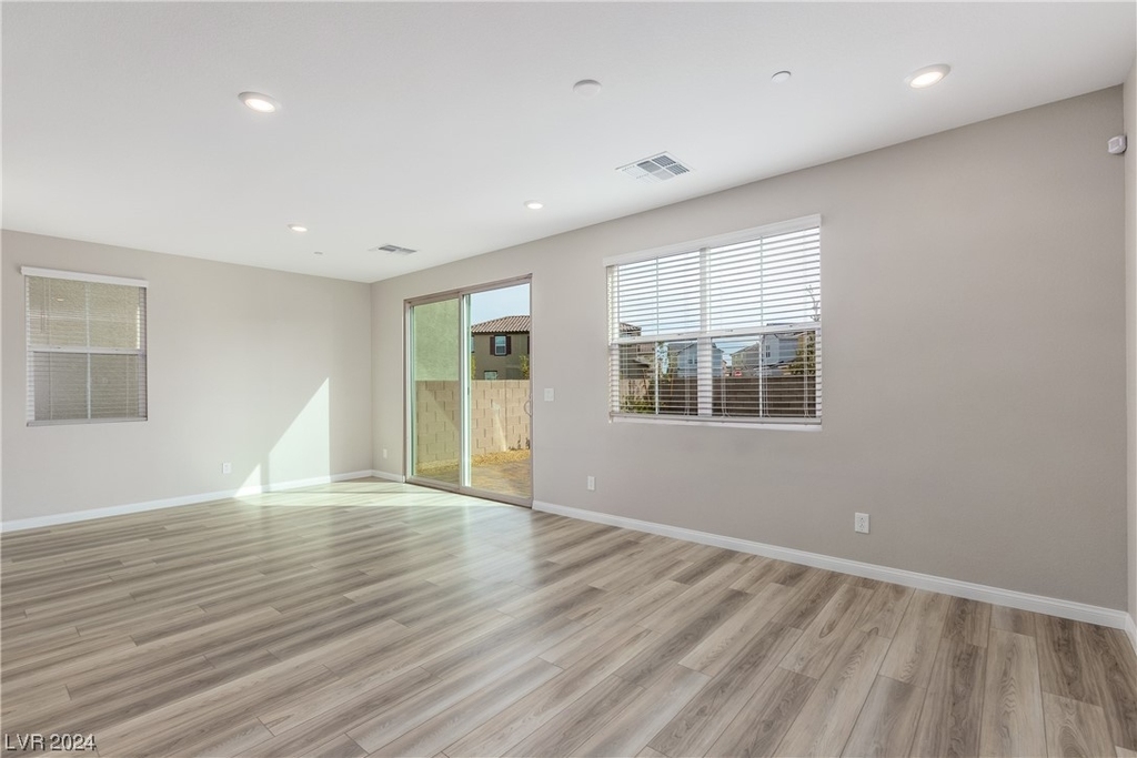 2280 Teatro Avenue - Photo 4