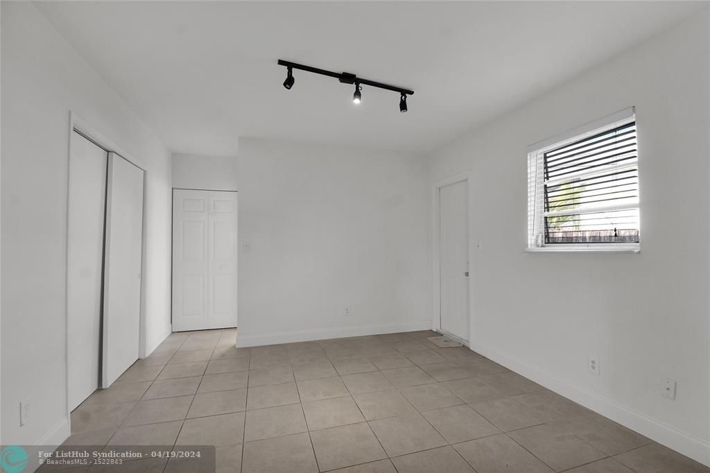 1116 S 17th Ave - Photo 12