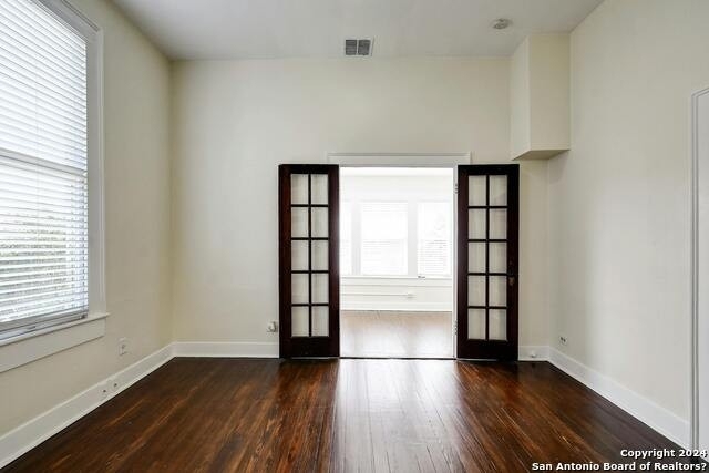 423 W Woodlawn Ave - Photo 9