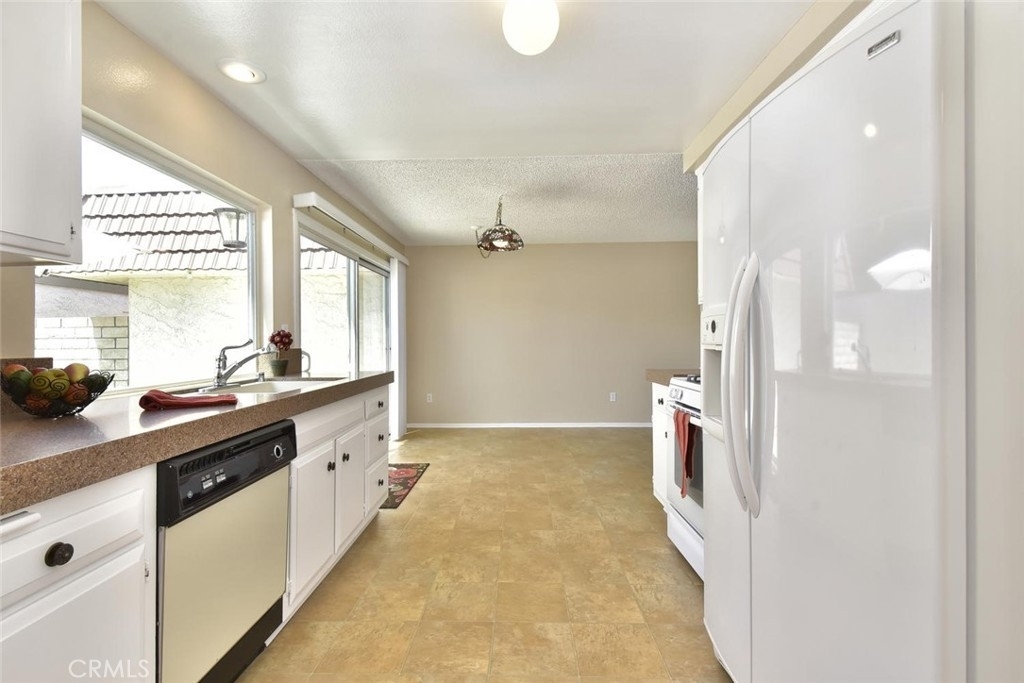 6915 Kent Way - Photo 28