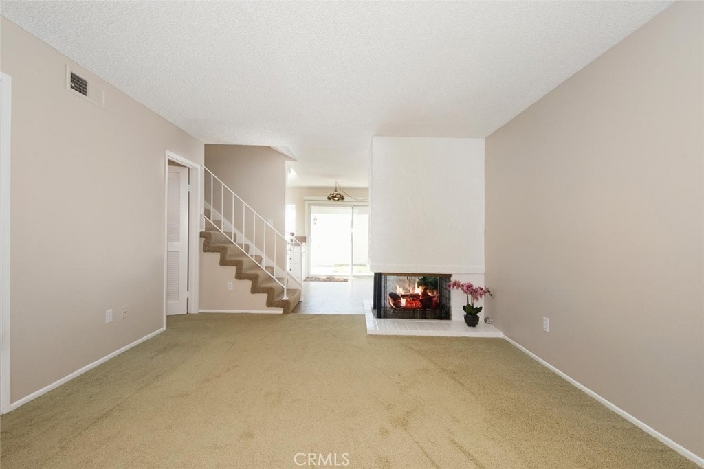 6915 Kent Way - Photo 9