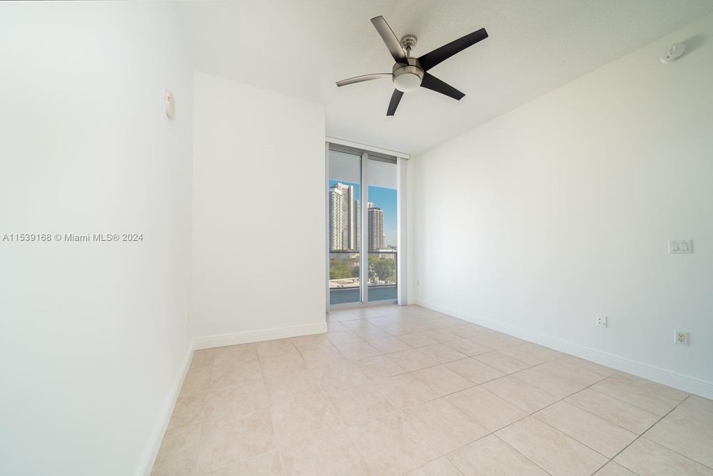 3470 E Coast Ave - Photo 6