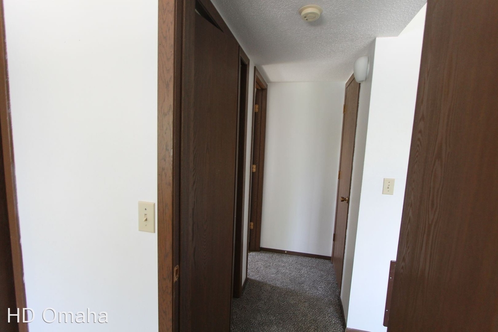 222 North Lincoln Street - Photo 2