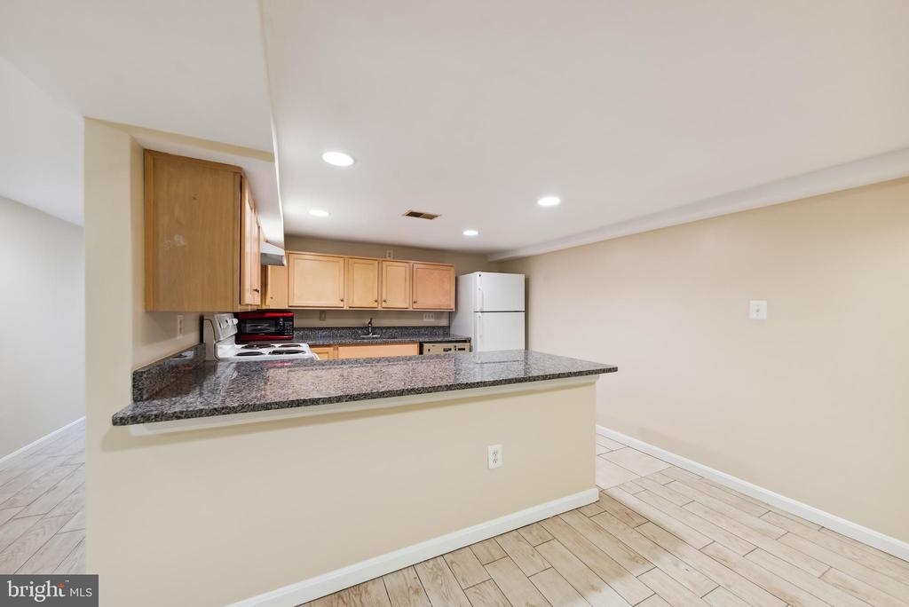 4503 15th St Nw - Photo 2