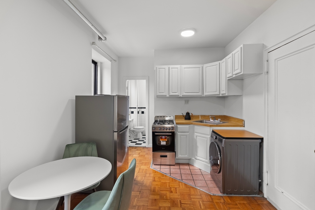 235 East 89th Street - Photo 2