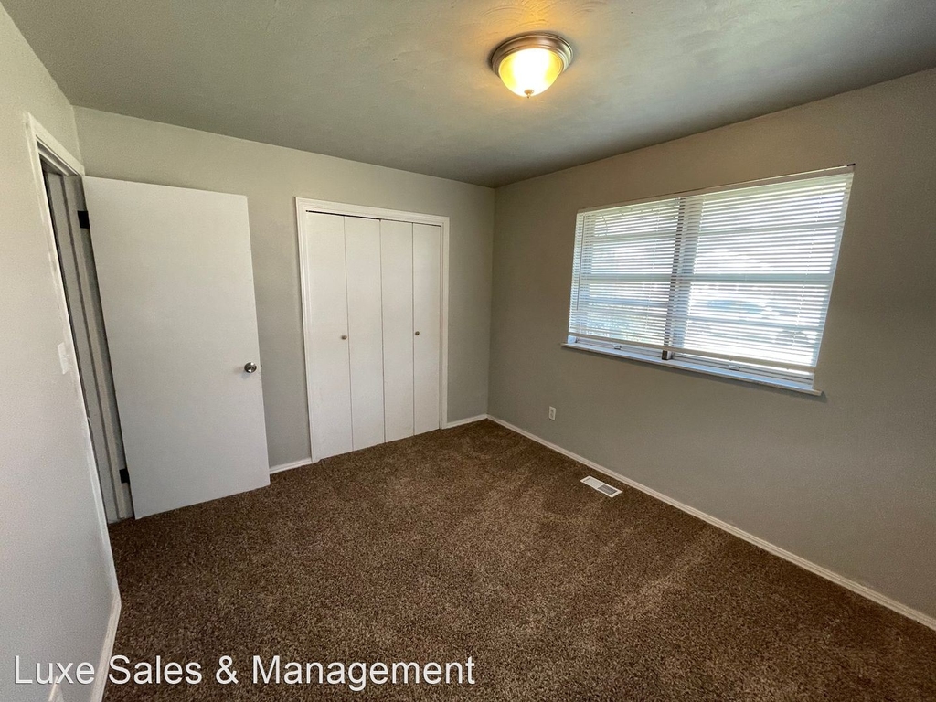 1020 Sw 68th Street - Photo 20