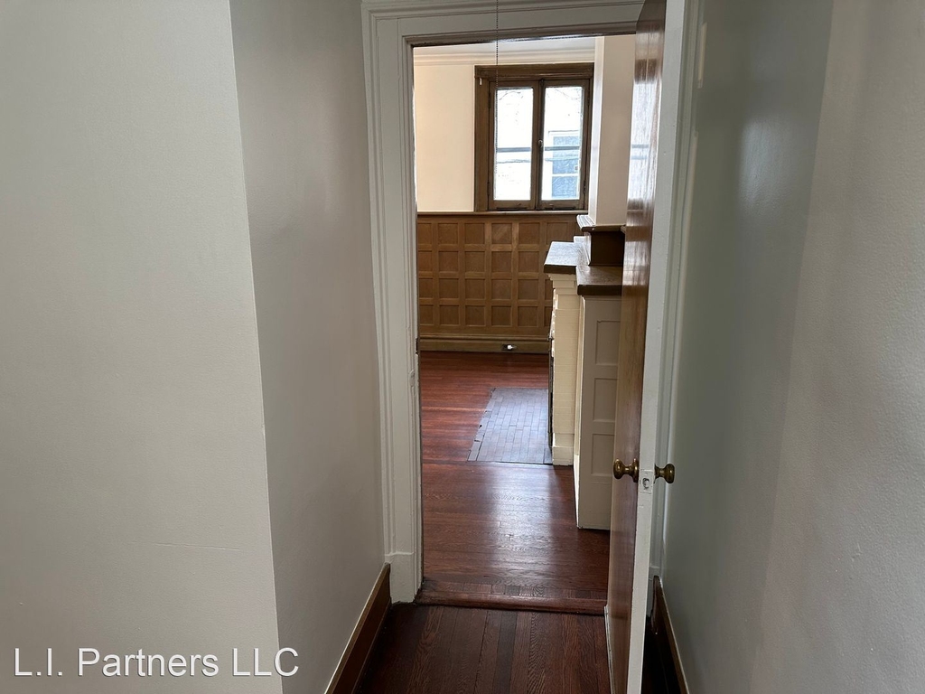 1436 N. Astor - Photo 8