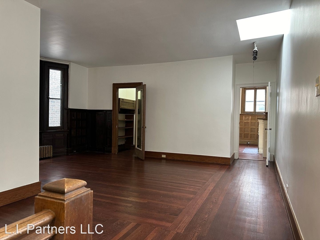 1436 N. Astor - Photo 1