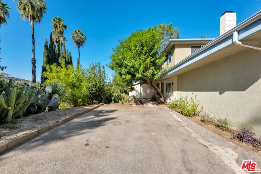 4651 Galendo St - Photo 22