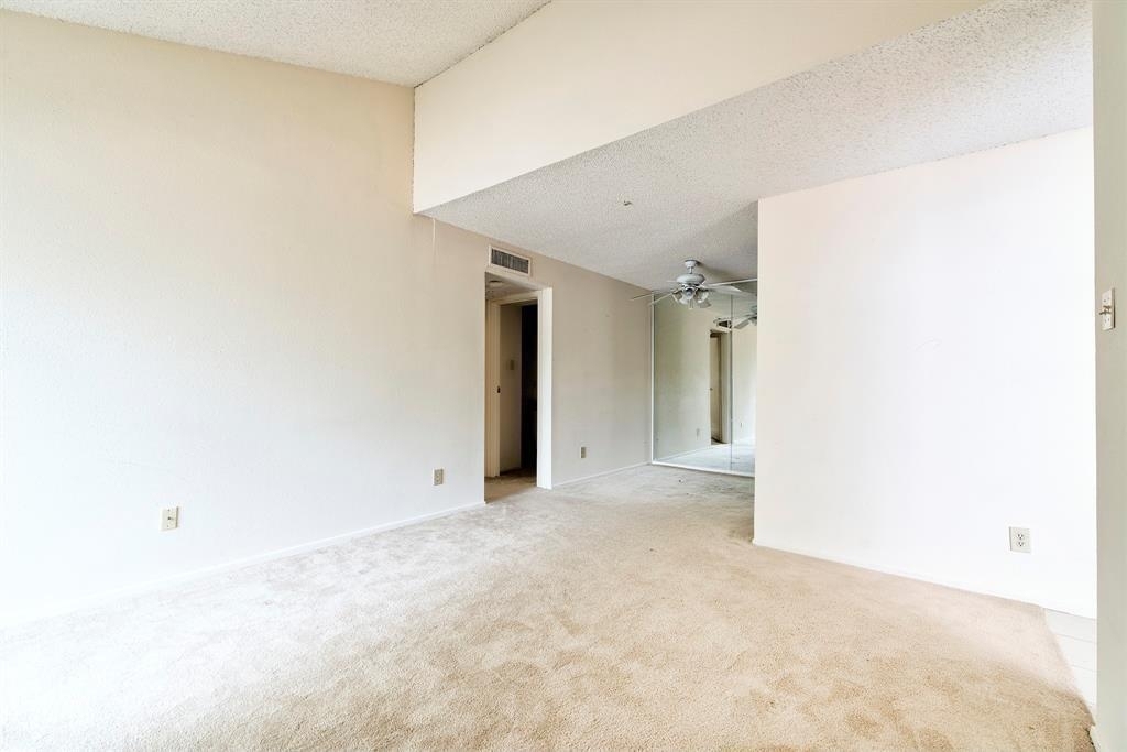 7900 N Stadium Drive - Photo 3