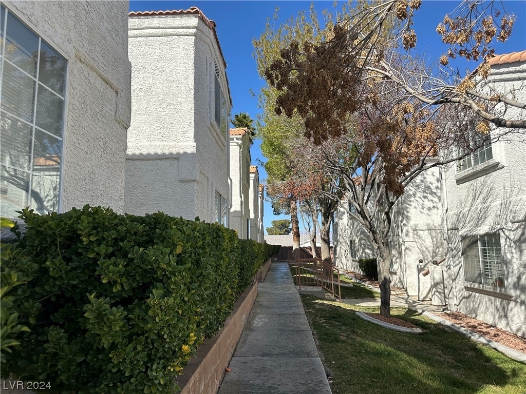 1800 Edmond Street - Photo 3