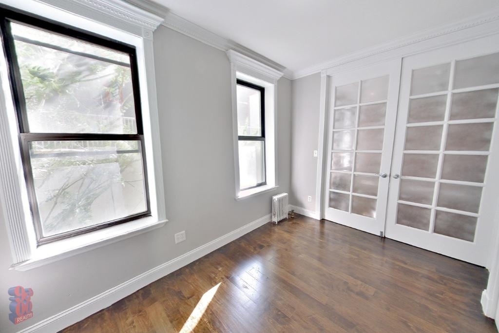 East 18th Street, Unit 1c - Photo 4