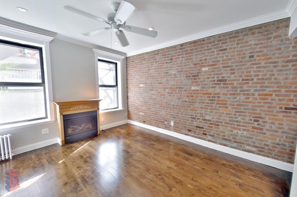 East 18th Street, Unit 1c - Photo 1