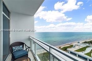 6801 Collins Ave - Photo 9