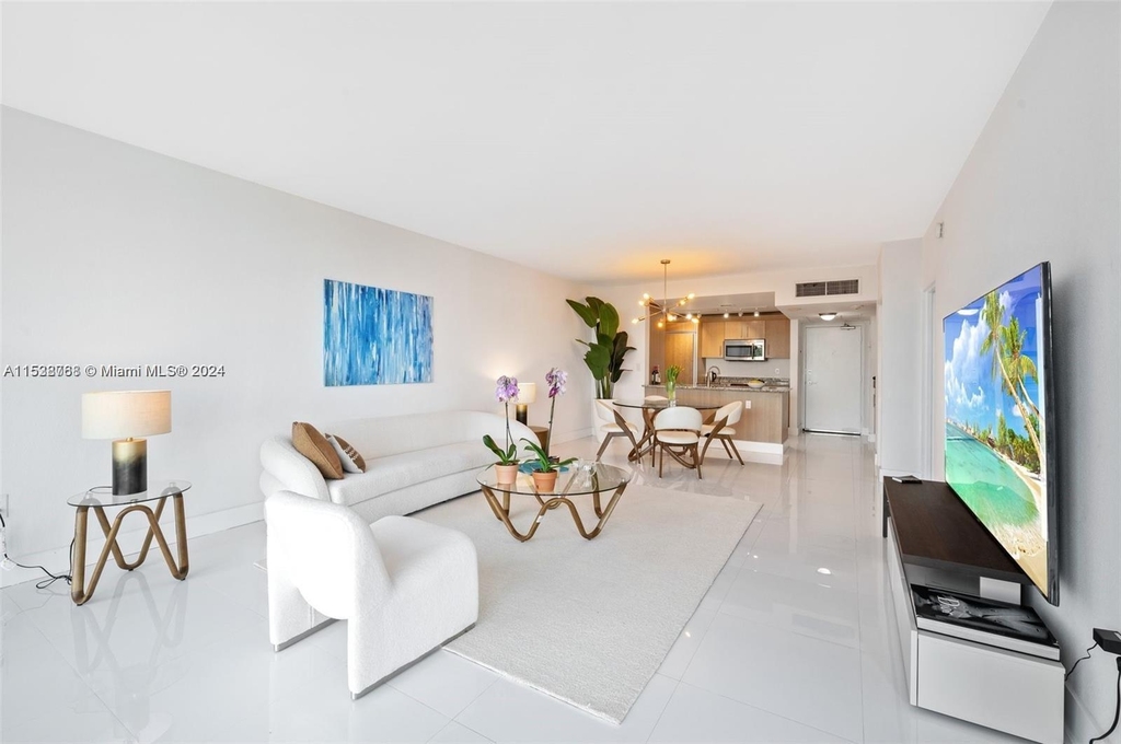 10275 Collins Ave - Photo 18