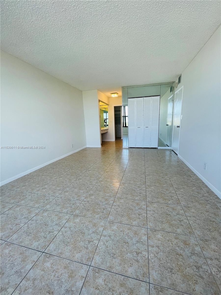 2500 Parkview Dr - Photo 38