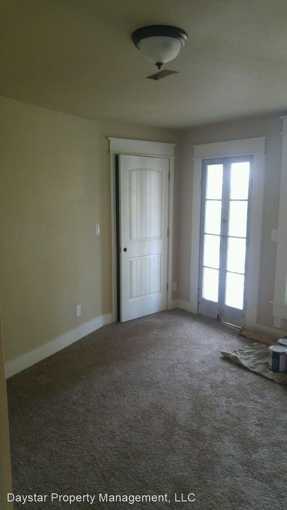 2204 Ne 86th Ave - Photo 1