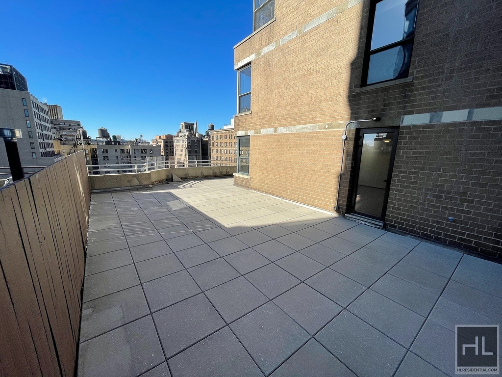 West 87th Street - Photo 9