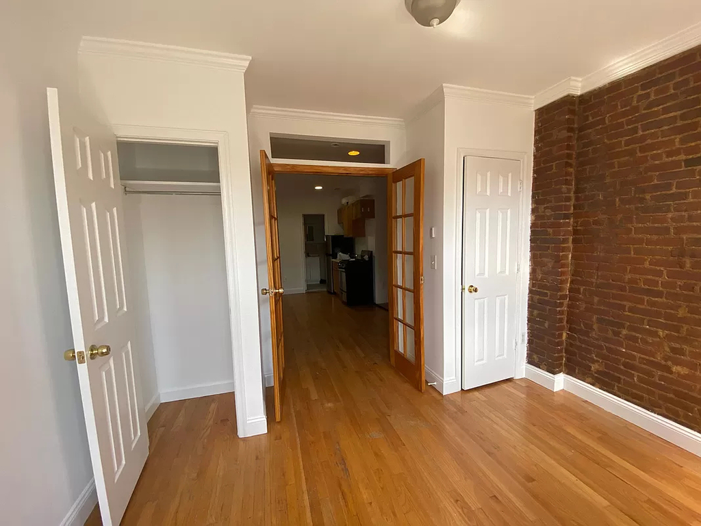 158 Stanton Street - Photo 3