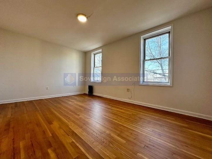 2940 East 196th Street - Photo 0