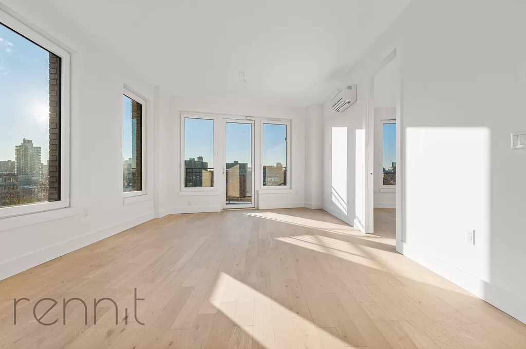 58 Vanderbilt Avenue - Photo 2