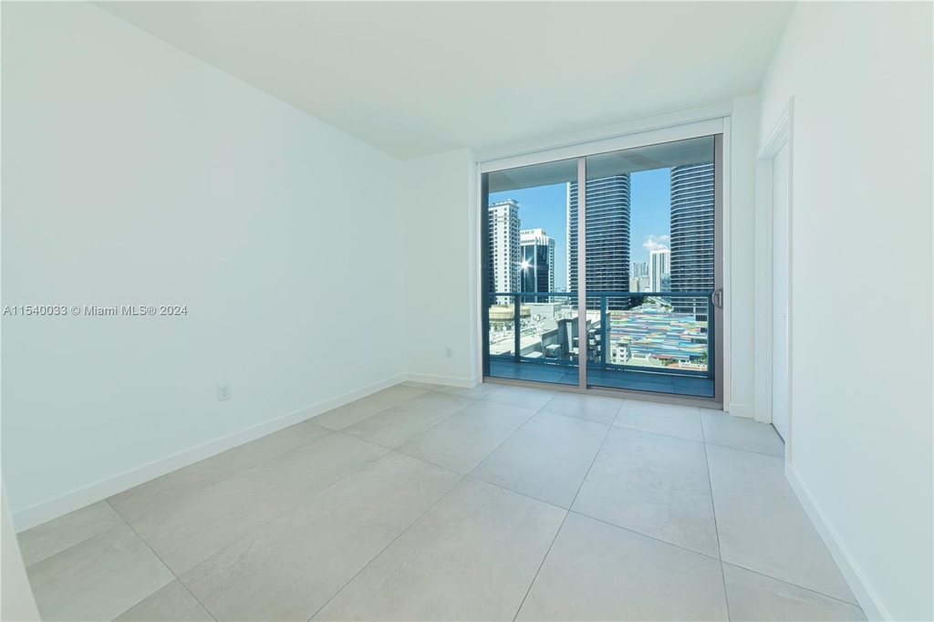 1100 S Miami Ave - Photo 13