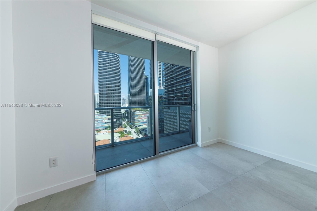 1100 S Miami Ave - Photo 11